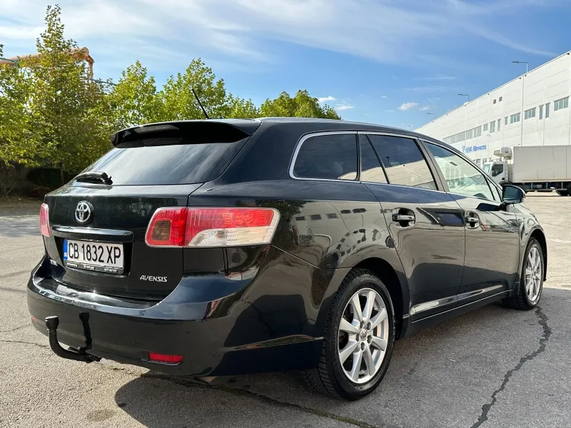 Toyota Avensis 2.2D Image 4