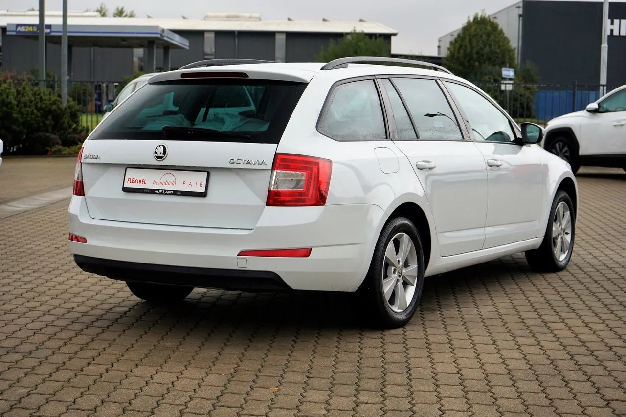 Skoda Octavia Combi 1.8 TSI DSG...  Image 4