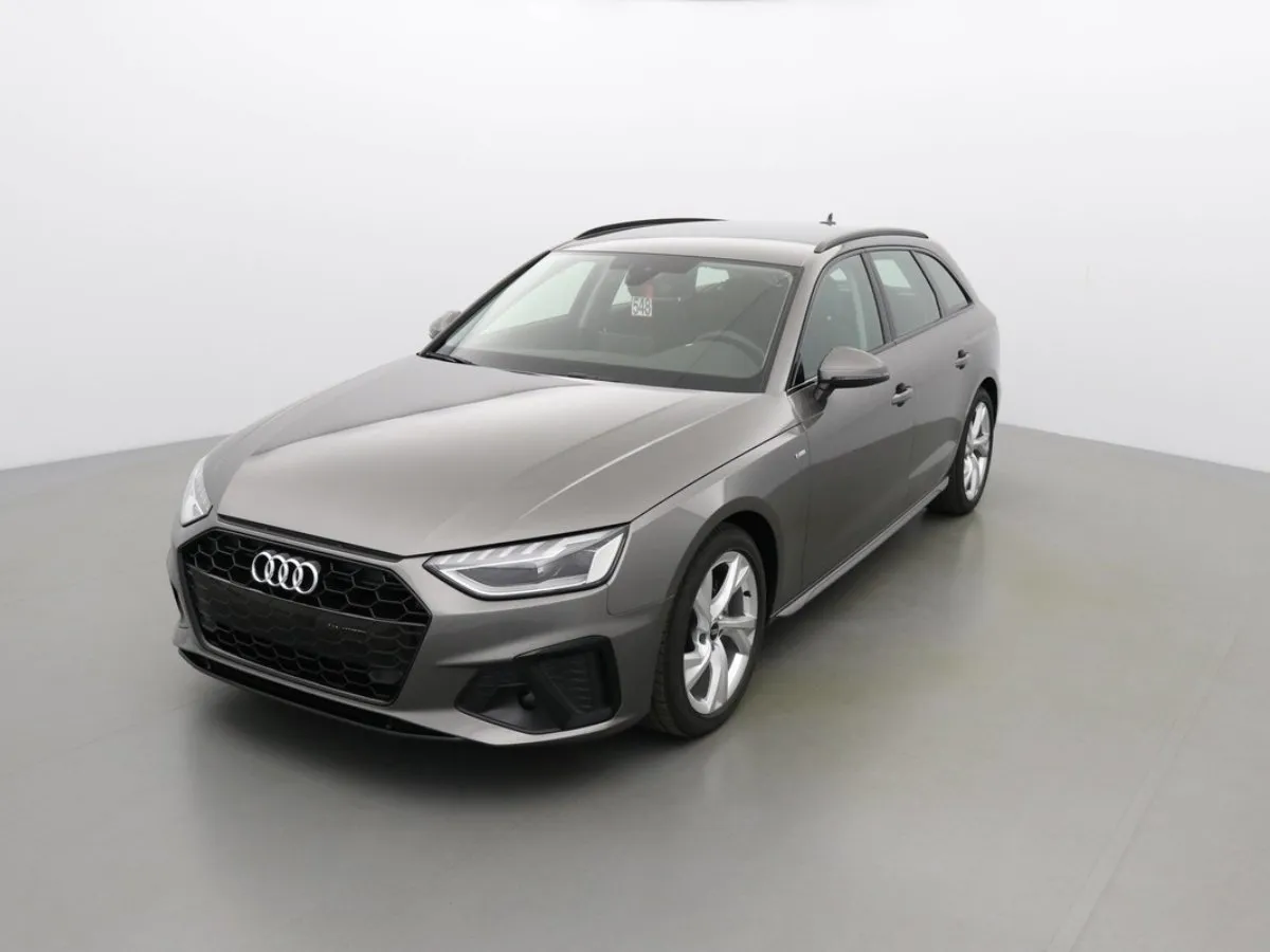 Audi A4 AVANT 35 TDI 163 S LINE EDITION Image 1